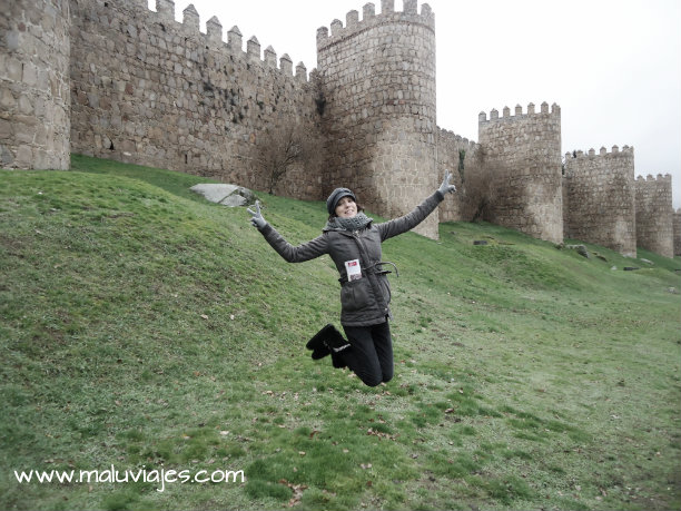 maluviajes-Muralla-Avila-España